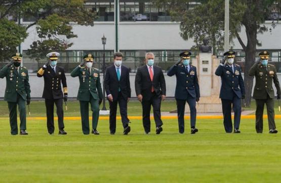 “O se entregan o vamos a ir por ellos’, advertencia del Presidente Duque a estructuras criminales de Buenaventura
