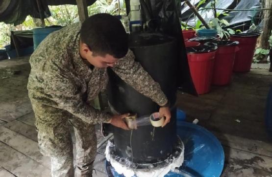 Fuerzas Militares neutraliza laboratorio que producía más de una tonelada de coca