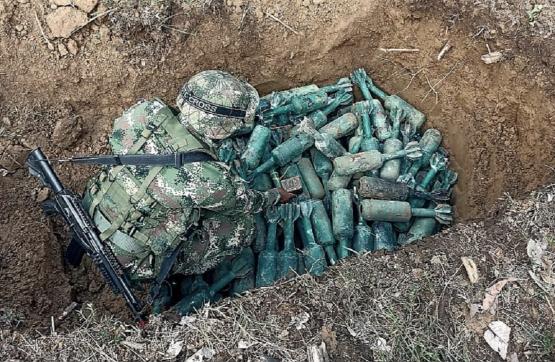 Fuerzas Militares incautaron más de 200 granadas y 80 minas antipersonal a las disidencias en Tumaco, Nariño