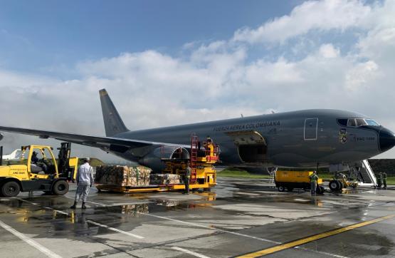 Transporte alimentos al Amazonas por la Fuerza Aérea Colombiana