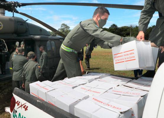 Comunidades indígenas del Meta recibirán kits alimentarios gracias a la Fuerza Aérea