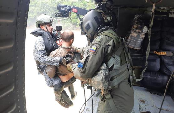 Dos extranjeros en situación de emergencia fueron rescatados por la Fuerza Aérea Colombiana