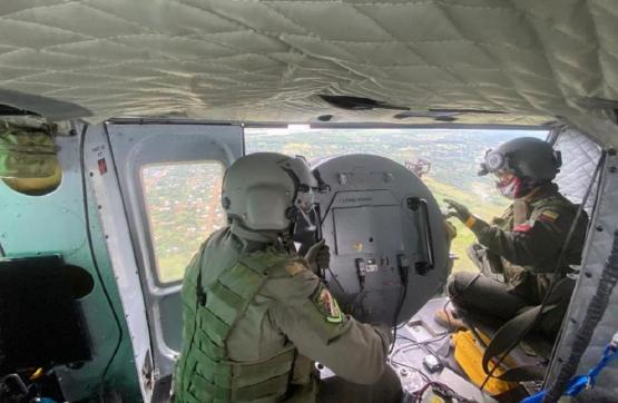 Fuerza Aérea Colombiana incentiva la desmovilización a través del perifoneo aéreo 