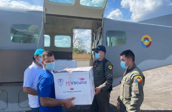  En Vichada la Fuerza Aérea Colombiana continúa con el transporte de vacunas contra el COVID-19