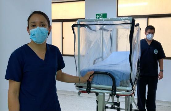 Cámaras de aislamiento portátiles para la atención de pacientes con dificultades respiratorias