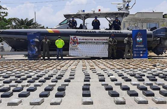 Fuerzas Militares y Policía Nacional incautan más de 900 kilos de droga en el Magdalena