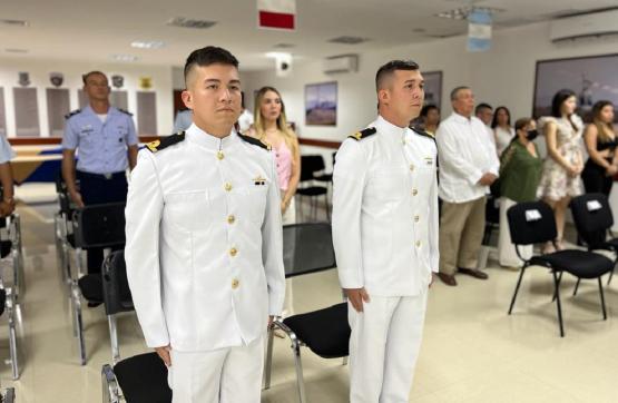 Hermanos apasionados por la aviación naval, se convierten en pilotos militares en la Fuerza Aérea