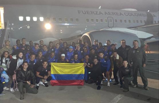 Regresan a Colombia integrantes del Deportivo Pasto, en vuelo humanitario de la Fuerza Aérea