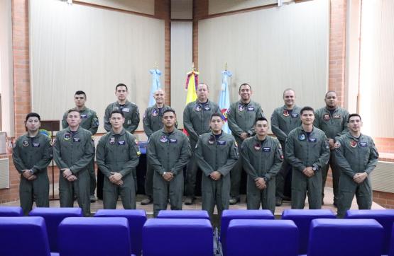Por primera vez fuerzas aéreas de otros países se capacitan como instructores de vuelo en la Base Aérea Marco Fidel Suárez