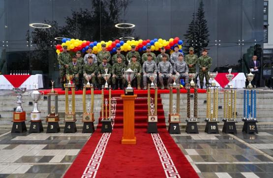 Condecoran al equipo de Fuerzas Comando, ganador de la decimoséptima versión internacional 