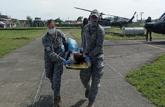 Fuerzas Militares salvan la vida de dos menores de edad y una mujer en Santa Bárbara de Iscuande, Nariño