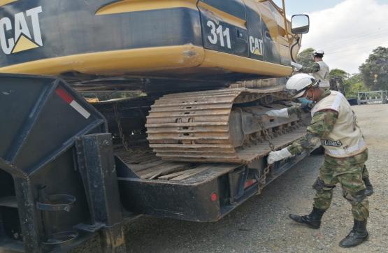 Ingenieros Militares de la Quinta Brigada apoyan labores de instalación de puente Militar en Pailitas, Cesar