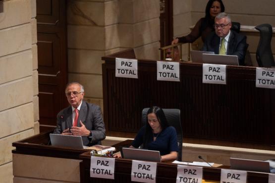 Aprobada, en Cámara de Representantes, la creación del servicio social para la paz en Colombia