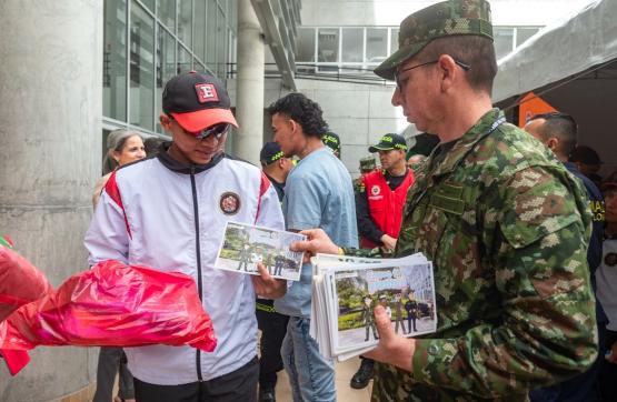 Veteranos, soldados y policías en rehabilitación recibieron mensajes de agradecimiento a través del 'Correo de la Gratitud' 2022