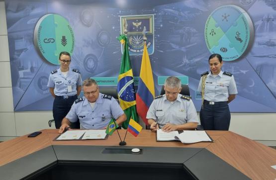Visita estratégica a la Fuerza Aérea de Brasil, fortalece la cooperación entre Fuerzas