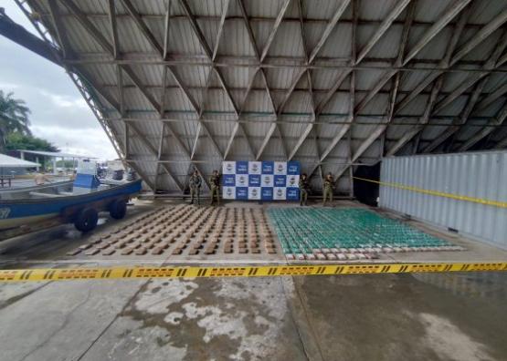 Incautada media tonelada de estupefacientes en Buenaventura