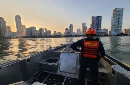 Armada de Colombia continúa búsqueda de joven desaparecido en playas de Cartagena