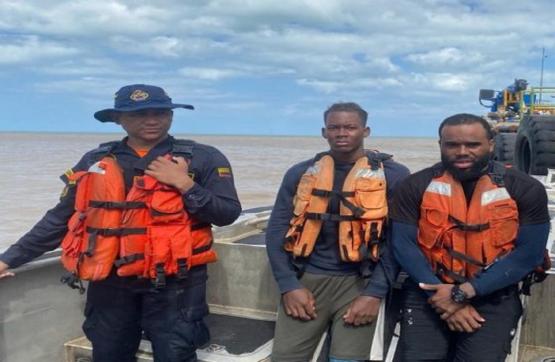 Armada de Colombia rescata a dos dominicanos