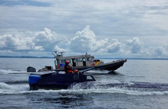 Interceptado semisumergible navegando con alcaloides en el Pacífico Sur