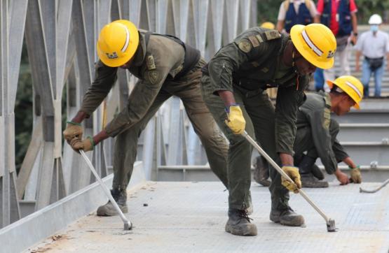 En 25 días el Ejército Nacional instaló el puente militar sobre el río Ariporo