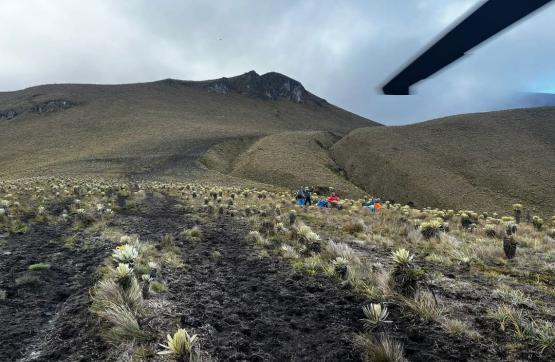 Con vuelos en el Nevado del Tolima, Fuerza Aeroespacial se une a la búsqueda de desaparecido