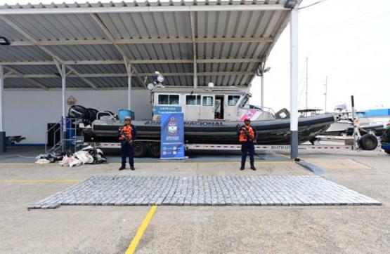 Armada de Colombia arrecia ofensiva contra las organizaciones narcotraficantes