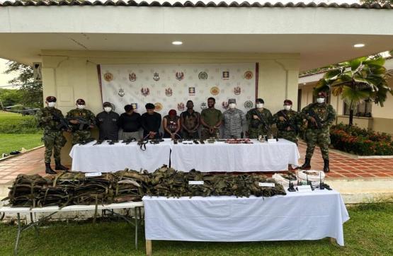 En un asalto aéreo, soldados del Ejército Nacional capturaron 5 integrantes del Clan del Golfo en Antioquia