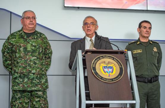 “Mientras no exista cese al fuego, la Fuerza Pública continuará con sus acciones contra el Eln”: MinDefensa