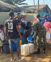 Ejército Nacional suministra agua potable a comunidades rurales de Córdoba y Antioquia
