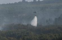 117 descargas de agua con el sistema Bambi Bucket ha realizado la Fuerza Aeroespacial sobre incendio en Tausa, Cundinamarca