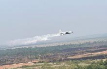 Controlado incendio forestal en el Vichada con el apoyo de la Fuerza Aeroespacial Colombiana