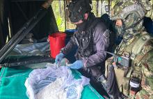 Fuerzas Militares desmantelan laboratorio con más de cuatro mil kilos de clorhidrato de cocaína en Nariño