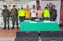 Ejército regresa a la libertad a tres personas secuestradas por el GAO-r en Gigante, Huila