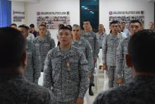 Un grupo de dieciséis soldados de su Fuerza Aérea Colombiana (FAC), finalizó con éxito el servicio militar voluntario en el Grupo Aéreo del Casanare (GACAS), estos jóvenes provenientes de diferentes regiones del país, con gran orgullo ahora son parte de la reserva activa de las Fuerzas Militares.
