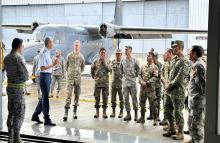 Secretarios Militares de Agregadurías extranjeras visitan la Unidad encargada del mantenimiento de las aeronaves