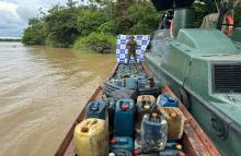 Armada de Colombia incauta más de tres mil galones de ACPM