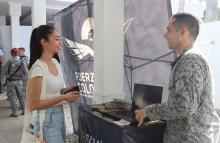 Comando Aéreo de Combate No. 3 participa en feria de emprendimiento “The Local Project”