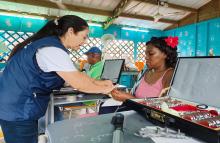 Habitantes de Providencia y Santa Catalina recibieron atención integral y donaciones 