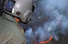 Desde el aire se combate feroz incendio en el Valle del Cauca