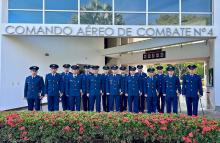 Futuros Oficiales de la Fuerza Aeroespacial Colombiana inician curso básico de helicópteros