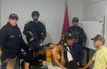 Pareja fue engañada a través de Facebook y luego secuestrada, Ejército y Policía los regresaron a la libertad
