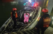 En las últimas 48 horas, evacuadas en el Pacífico colombiano, dos mujeres por complicaciones médicas  En el marco de las operaciones de control y seguridad marítima integral, Unidades de la Armada de Colombia, llevaron a cabo la evacuación de dos mujeres,