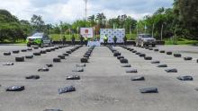     Presión militar obligó a conductor a abandonar vehículo cargado con 440 kilos de marihuana