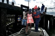 Marinos de Colombia evacuaron a una mujer con complicaciones médicas en su embarazo
