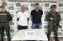 Ejército y Policía capturaron a dos integrantes del Clan del Golfo que pretendían reclutar a un menor de edad en Nechí, Antioquia