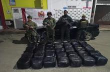 Ejército Nacional y Policía incautaron 180 kilos de marihuana en zona rural de La Plata, Huila