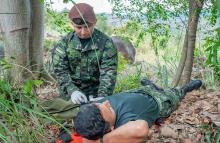 Salvando vidas en medio de la guerra: un héroe sin armas