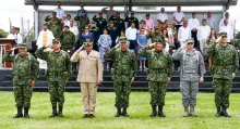 Transmisión de mando en la Cuarta División del Ejército Nacional