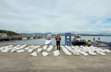 Armada de Colombia incautó 3.5 toneladas de cemento en el Golfo de Urabá