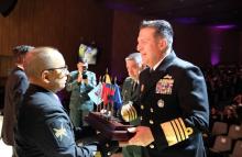 Noche Púrpura 2025: Homenaje a la excelencia en las Fuerzas Militares de Colombia